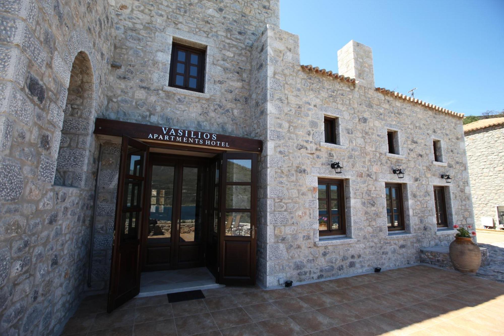 Vasilios Apartments Hotel Limeni Exterior photo